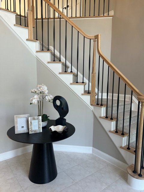 Foyer on Wilde Hallow