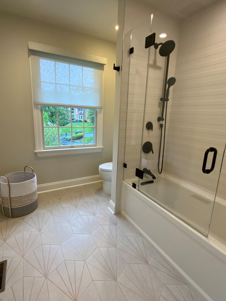 Guest Bathroom on Wilde Hallow