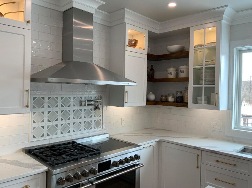 Kitchen & Butler's Pantry